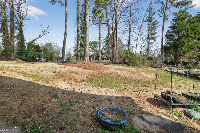 4050 Indian Lake Circle, Stone Mountain, GA 30083
