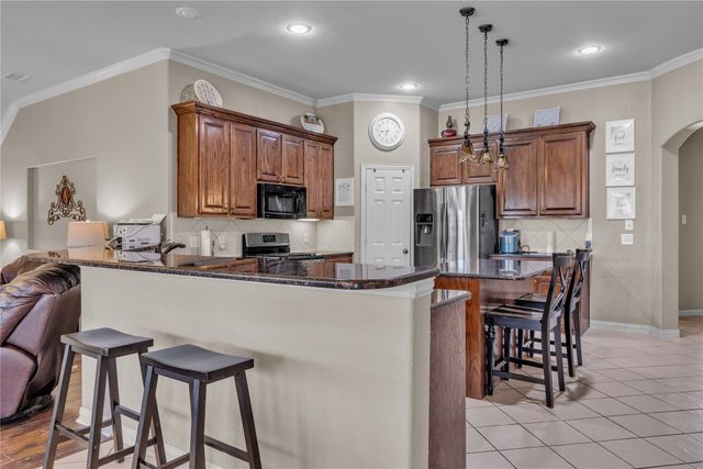 404 Bryn Mawr Lane, Van Alstyne, TX 75495