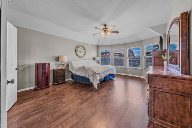 404 Bryn Mawr Lane, Van Alstyne, TX 75495
