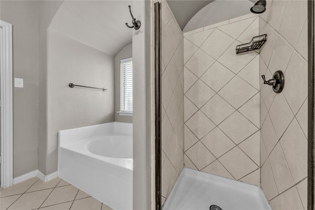 404 Bryn Mawr Lane, Van Alstyne, TX 75495
