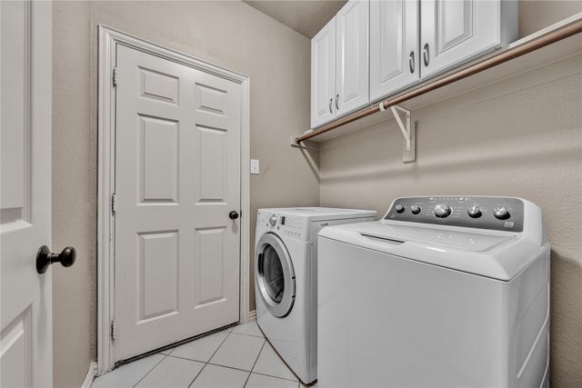 404 Bryn Mawr Lane, Van Alstyne, TX 75495