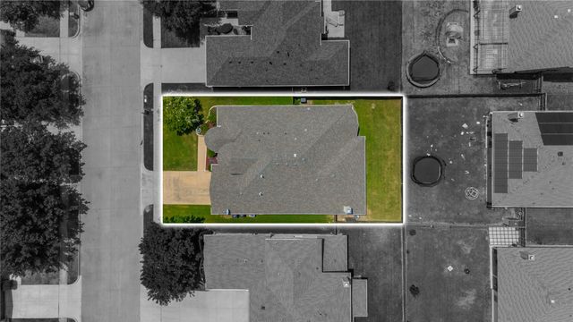 404 Bryn Mawr Lane, Van Alstyne, TX 75495