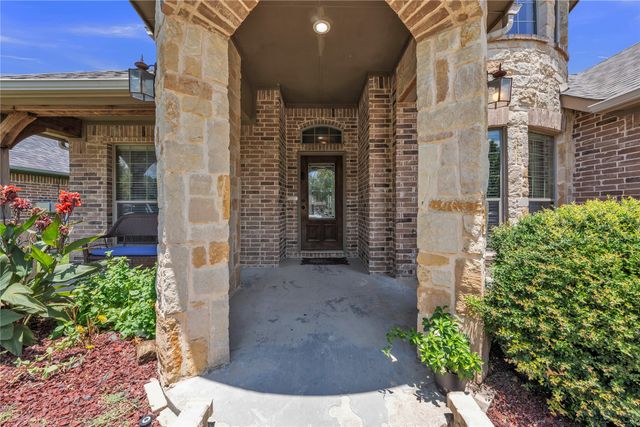 404 Bryn Mawr Lane, Van Alstyne, TX 75495