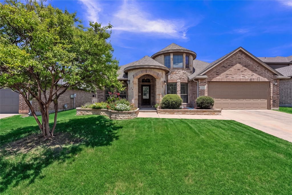 404 Bryn Mawr Lane, Van Alstyne, TX 75495