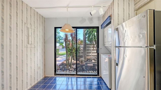664 WOODLAWN DRIVE, Bradenton, FL 34210