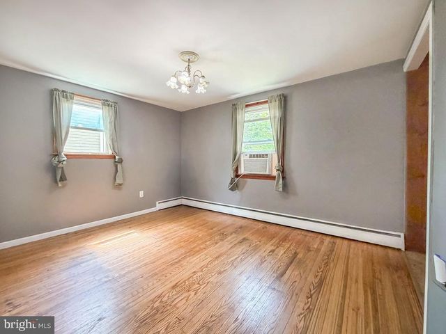 478 CEDAR AVE, Feasterville-trevose, PA 19053