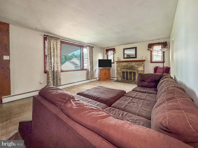 478 CEDAR AVE, Feasterville-trevose, PA 19053