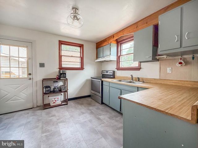 478 CEDAR AVE, Feasterville-trevose, PA 19053