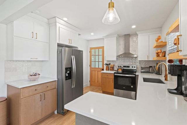 2226 ARLINGTON STREET, Sarasota, FL 34239