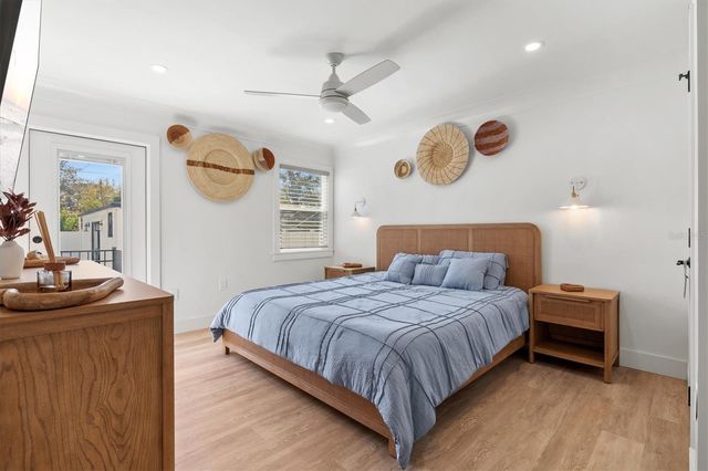 2226 ARLINGTON STREET, Sarasota, FL 34239