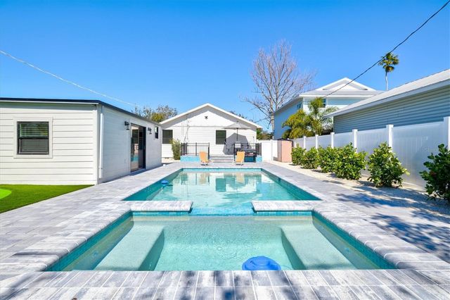 2226 ARLINGTON STREET, Sarasota, FL 34239