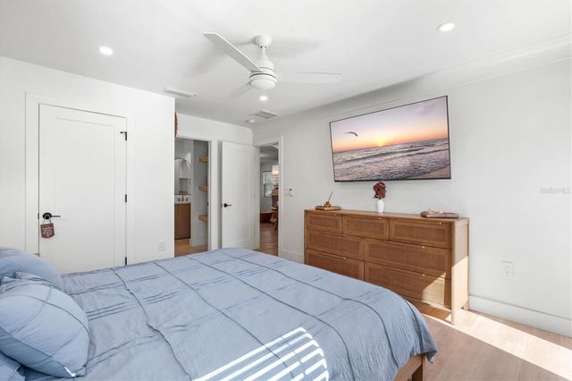 2226 ARLINGTON STREET, Sarasota, FL 34239