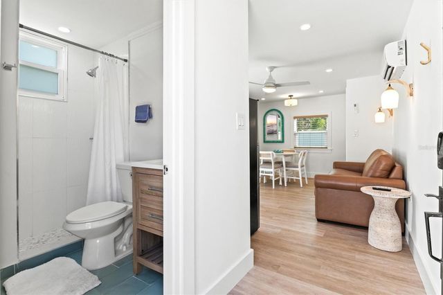 2226 ARLINGTON STREET, Sarasota, FL 34239