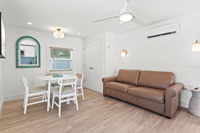 2226 ARLINGTON STREET, Sarasota, FL 34239