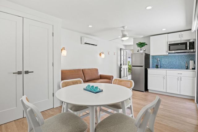 2226 ARLINGTON STREET, Sarasota, FL 34239