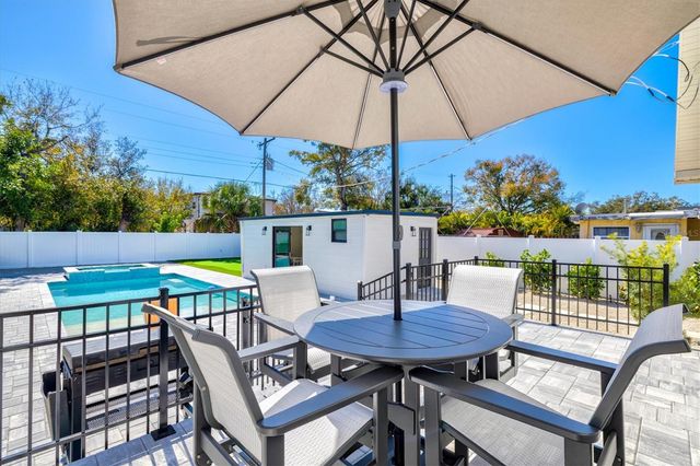 2226 ARLINGTON STREET, Sarasota, FL 34239