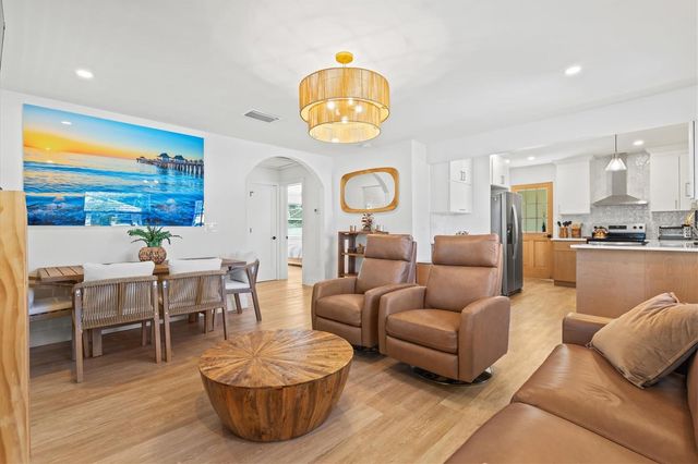 2226 ARLINGTON STREET, Sarasota, FL 34239