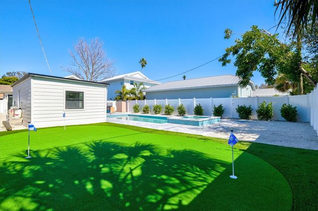 2226 ARLINGTON STREET, Sarasota, FL 34239