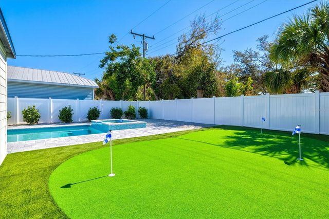 2226 ARLINGTON STREET, Sarasota, FL 34239