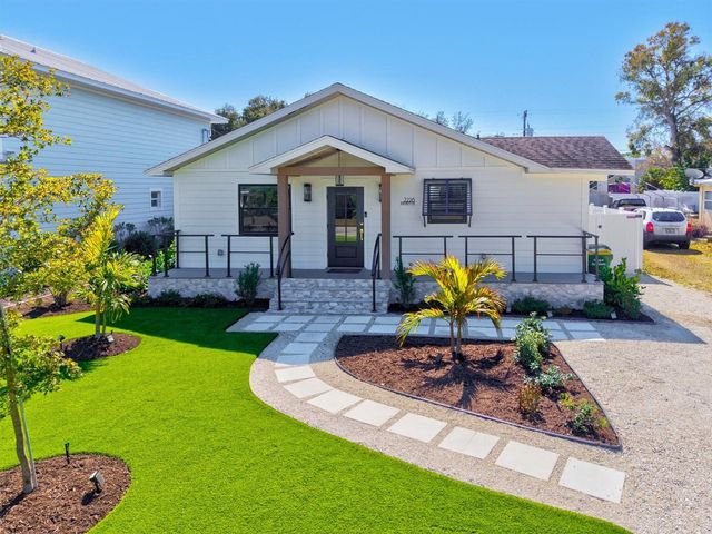 2226 ARLINGTON STREET, Sarasota, FL 34239