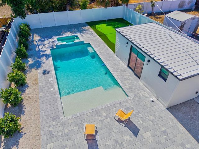 2226 ARLINGTON STREET, Sarasota, FL 34239