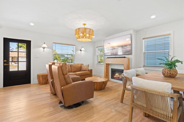 2226 ARLINGTON STREET, Sarasota, FL 34239