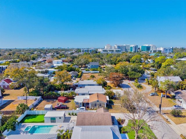 2226 ARLINGTON STREET, Sarasota, FL 34239