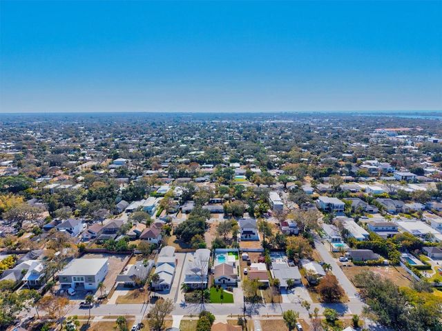 2226 ARLINGTON STREET, Sarasota, FL 34239
