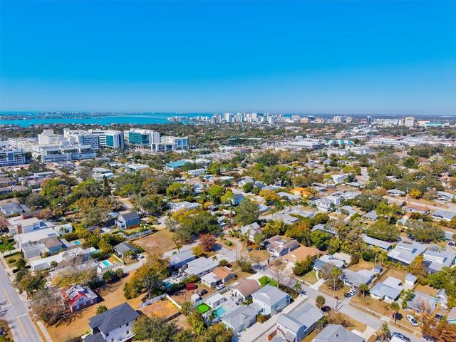 2226 ARLINGTON STREET, Sarasota, FL 34239