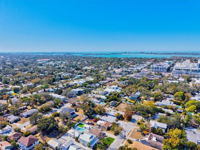 2226 ARLINGTON STREET, Sarasota, FL 34239