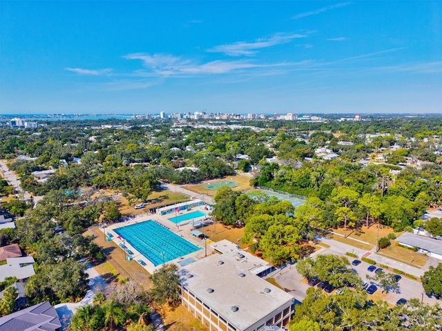 2226 ARLINGTON STREET, Sarasota, FL 34239