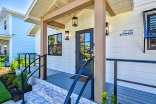 2226 ARLINGTON STREET, Sarasota, FL 34239
