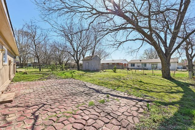 10884 E 33rd Court, Tulsa, OK 74146