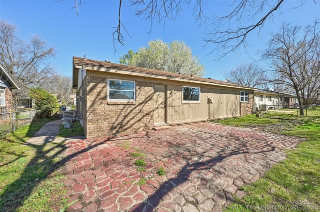 10884 E 33rd Court, Tulsa, OK 74146