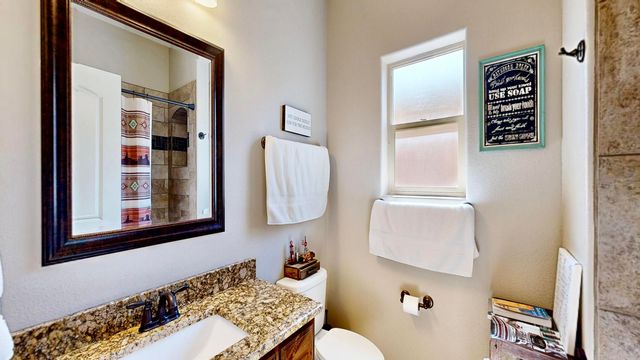 2260 Firewheel Avenue SW, Los Lunas, NM 87031