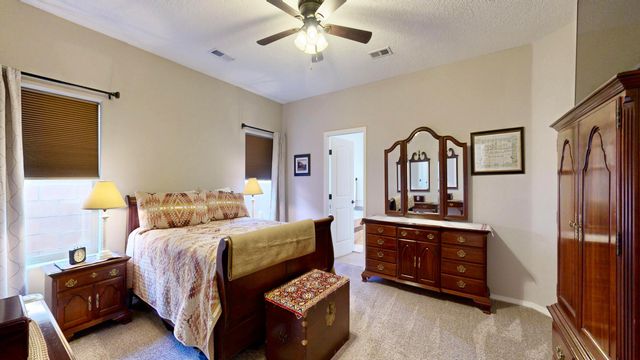 2260 Firewheel Avenue SW, Los Lunas, NM 87031