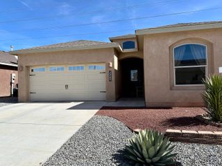 2260 Firewheel Avenue SW, Los Lunas, NM 87031