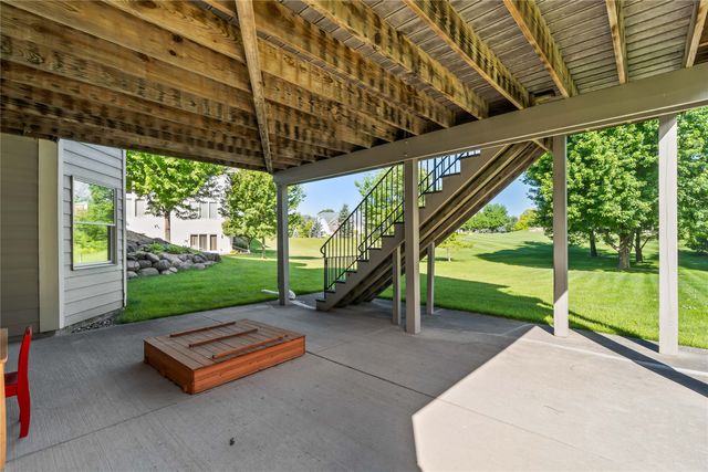 16849 Aurora Court, Clive, IA 50325