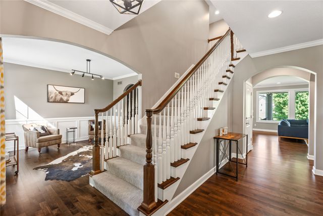 16849 Aurora Court, Clive, IA 50325