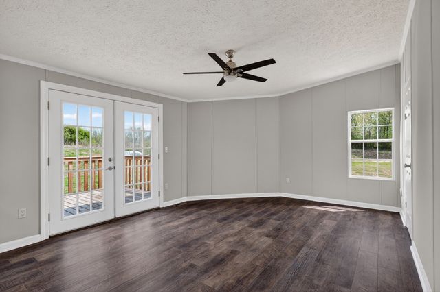 560 Old Huntsville Rd, Fayetteville, TN 37334