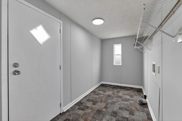 560 Old Huntsville Rd, Fayetteville, TN 37334