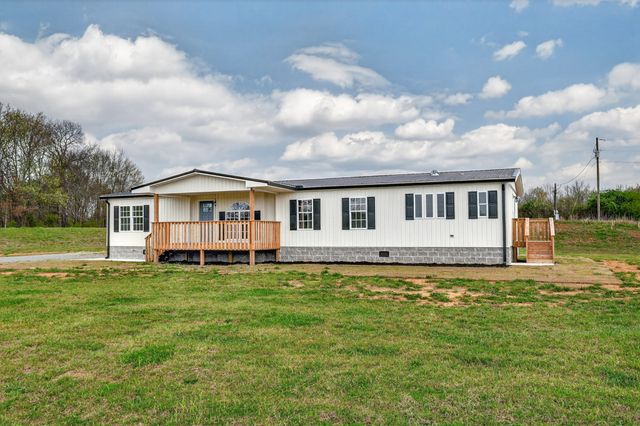 560 Old Huntsville Rd, Fayetteville, TN 37334