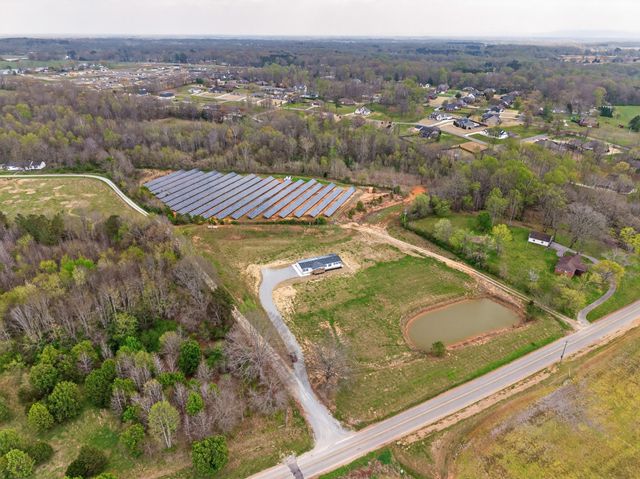 560 Old Huntsville Rd, Fayetteville, TN 37334