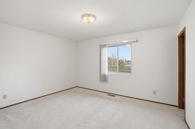 4142 Augusta Drive, Crown Point, IN 46307