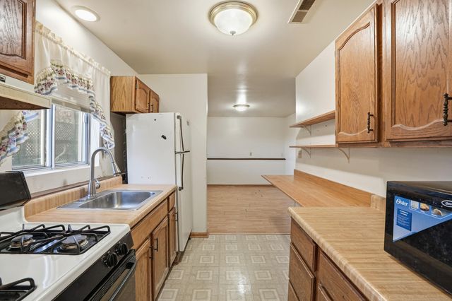 4142 Augusta Drive, Crown Point, IN 46307