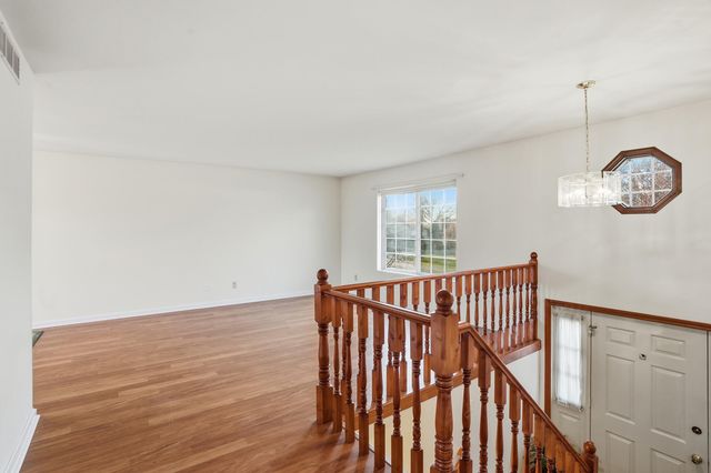 4142 Augusta Drive, Crown Point, IN 46307