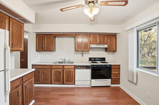 4142 Augusta Drive, Crown Point, IN 46307