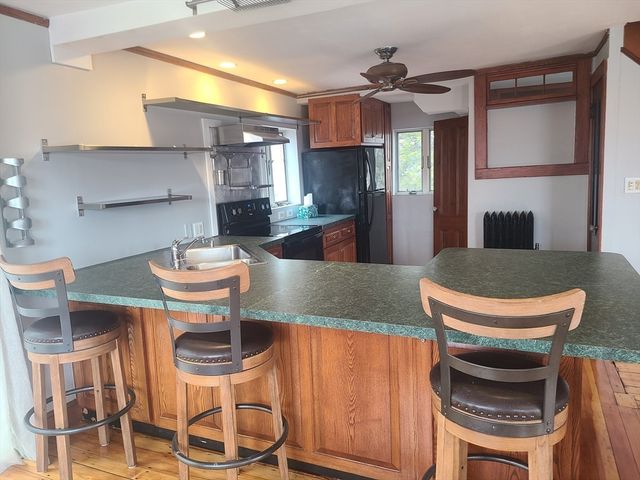 30 South Street, Holbrook, MA 02343