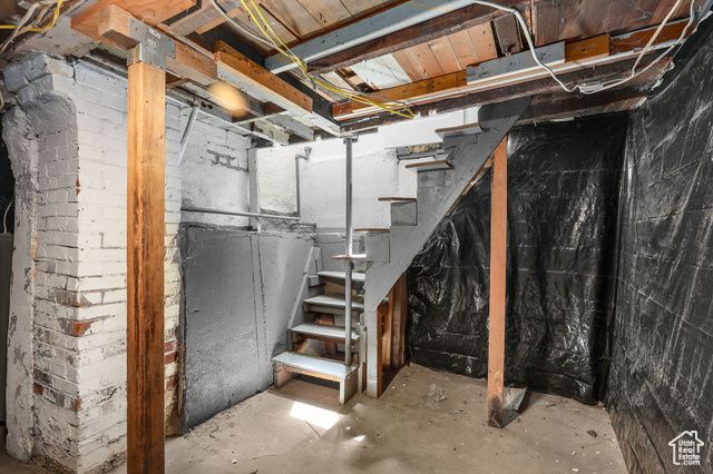 2541 FOWLER AVE, Ogden, UT 84401