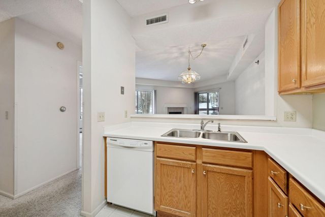 7420 Edinborough Way 6106, Edina, MN 55435